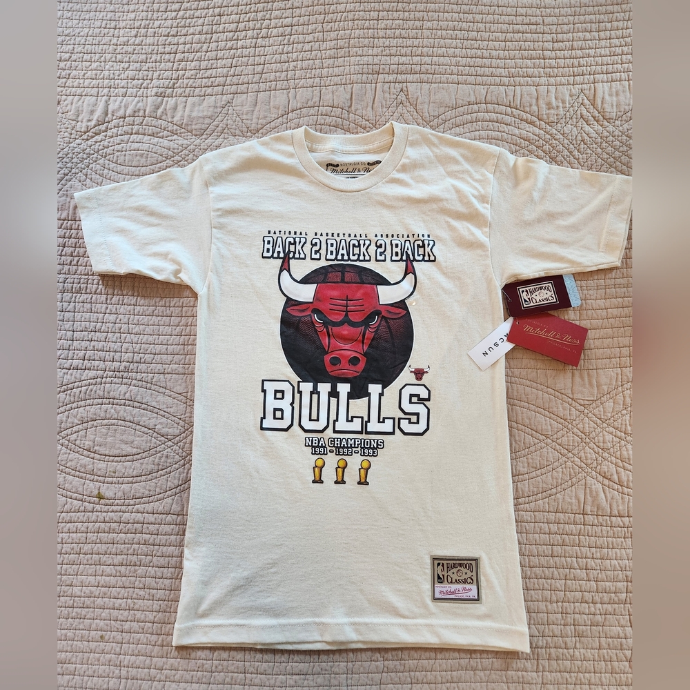 MITCHELL AND NESS HARDWOOD CLASSICS MEN'S SMALL T-SHIRT NWT!!🔥🔥👀🏀